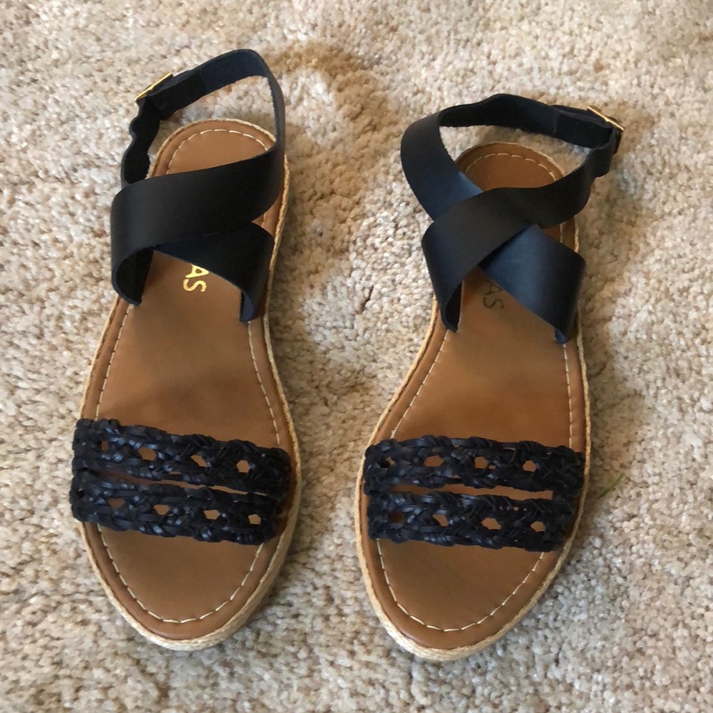 Kaanas Black Leather Espadrilles